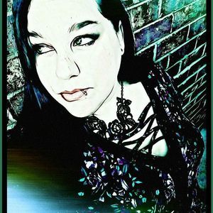 Meet your Posher, Vanessa